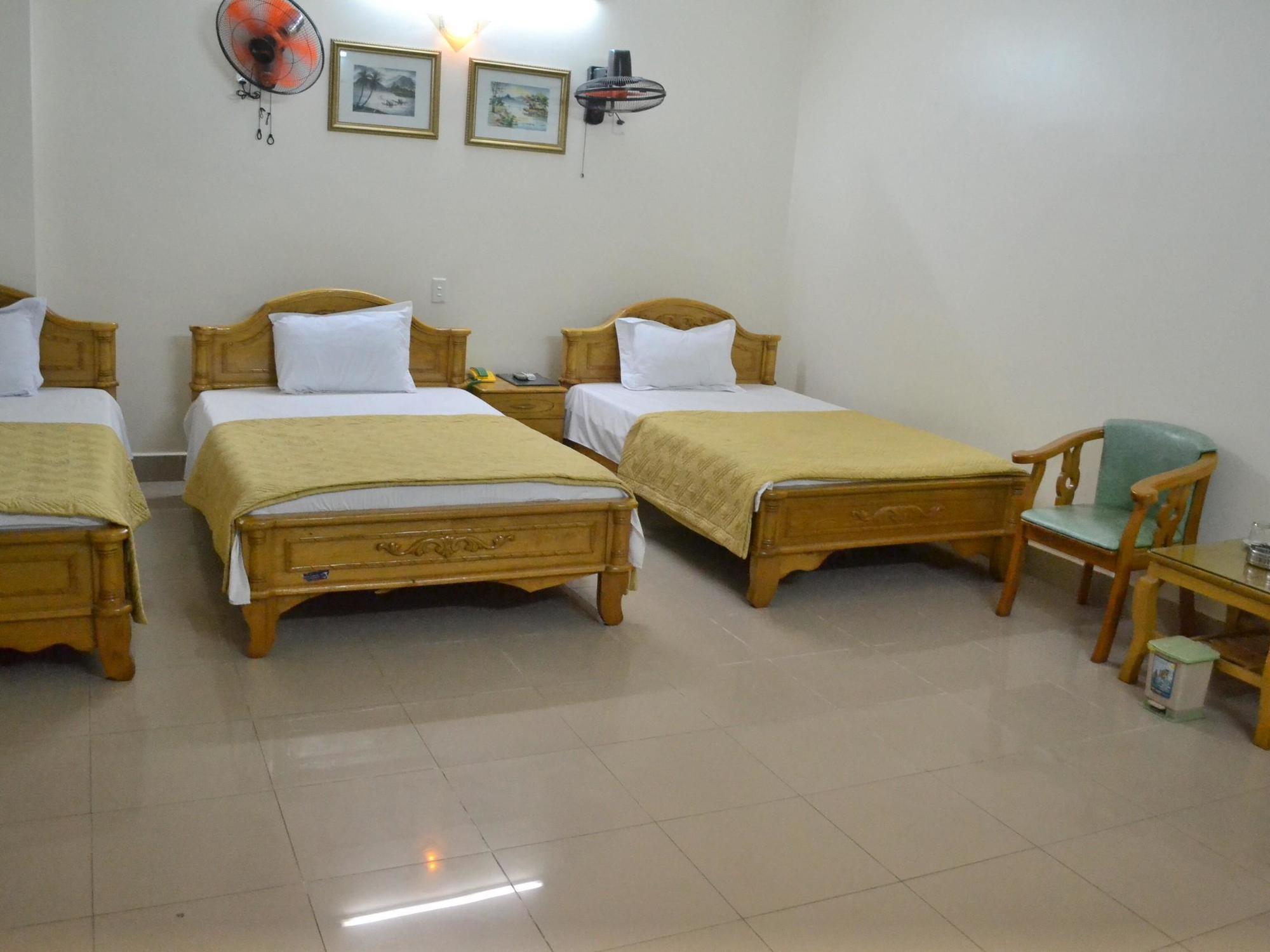 Hoang Ngoc Hotel Dong Khe Sau Экстерьер фото