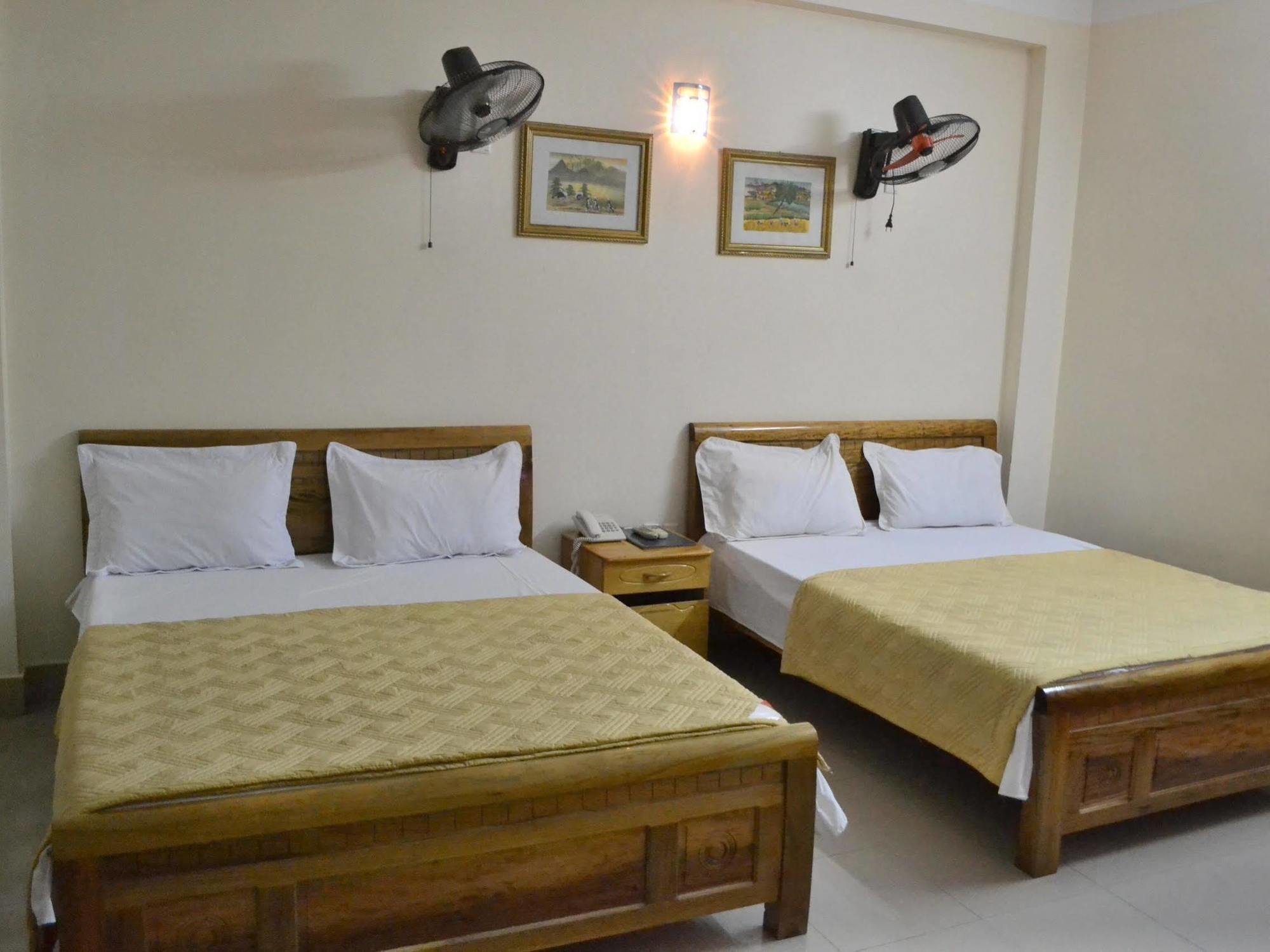 Hoang Ngoc Hotel Dong Khe Sau Экстерьер фото