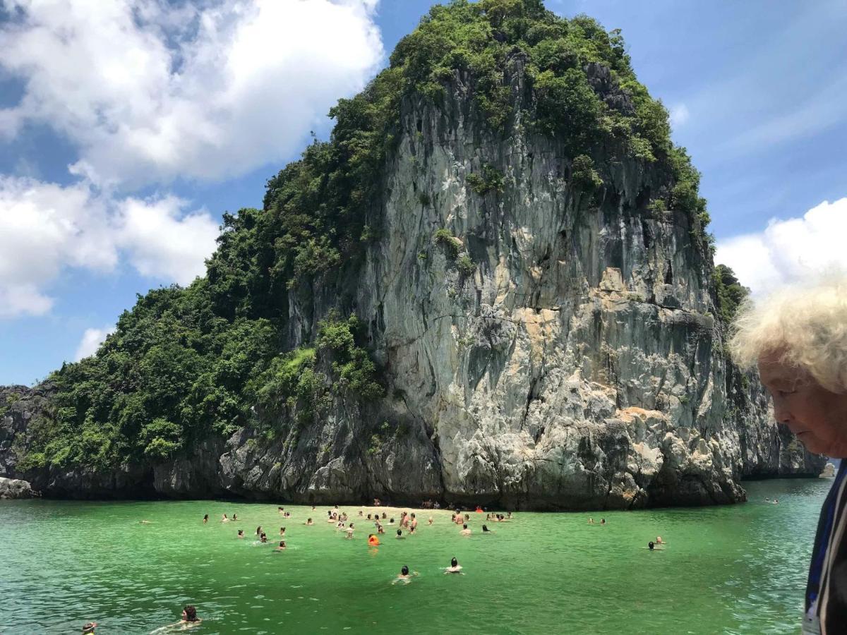 Hoang Ngoc Hotel Dong Khe Sau Экстерьер фото